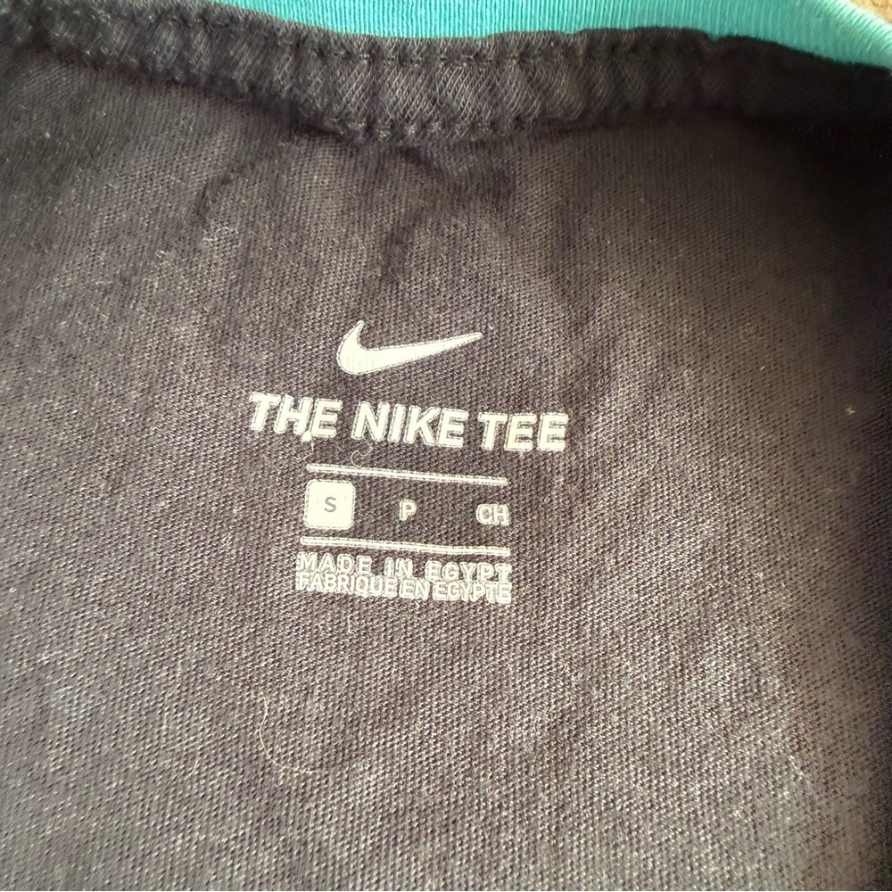 Nike Women's Sportswear Cotton Colorblocked Cropped T-Shirt S - Picture 8 of 9